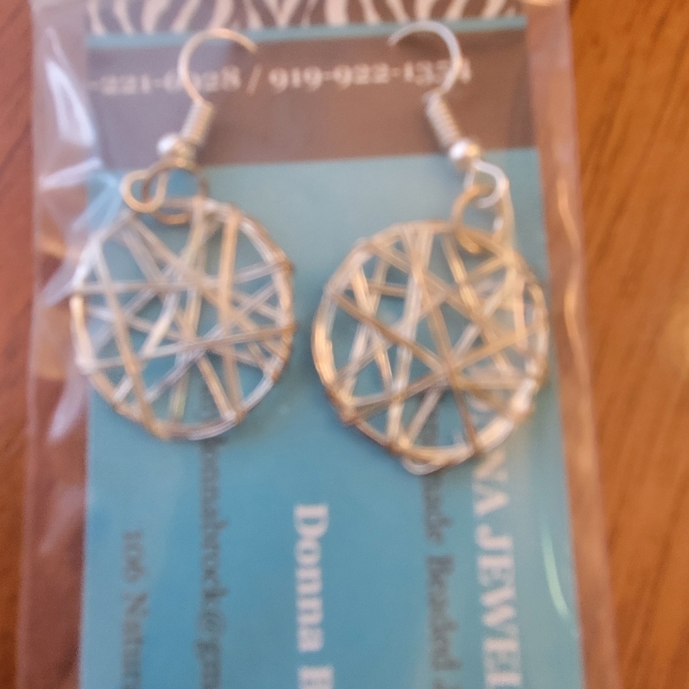 Adonna Silver Geometric Wire Earrings